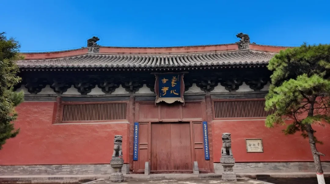 唐斗拱占了半面墙,清斗拱缩成一排:古建小白的斗拱现场观看指南