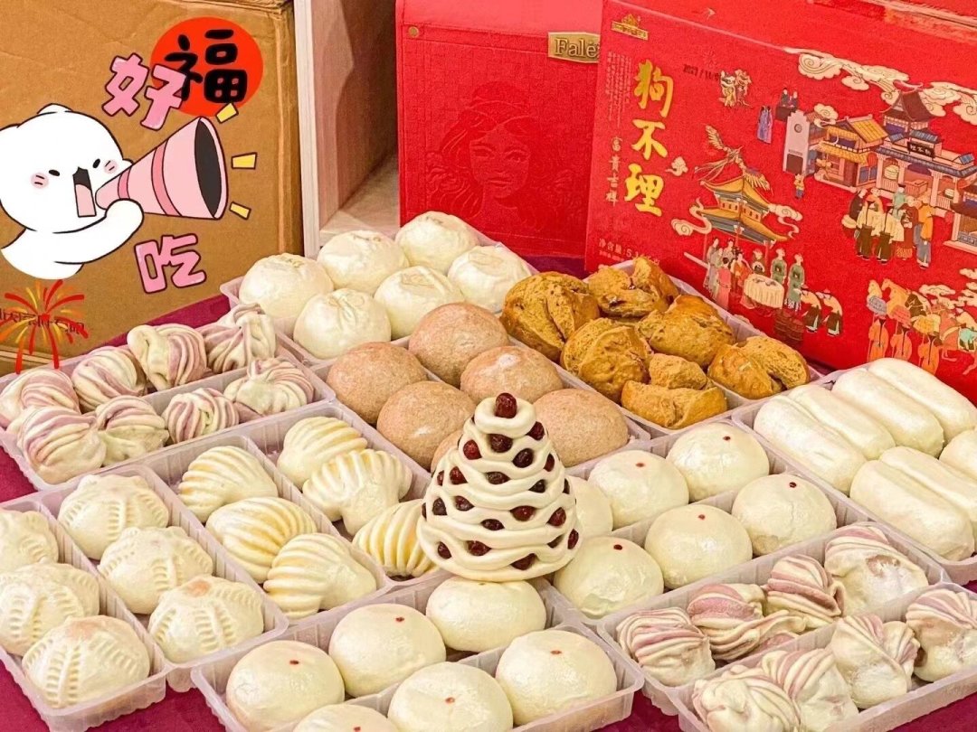 两个狗不理:一个在门店被全网骂,一个在冰柜里被复购
