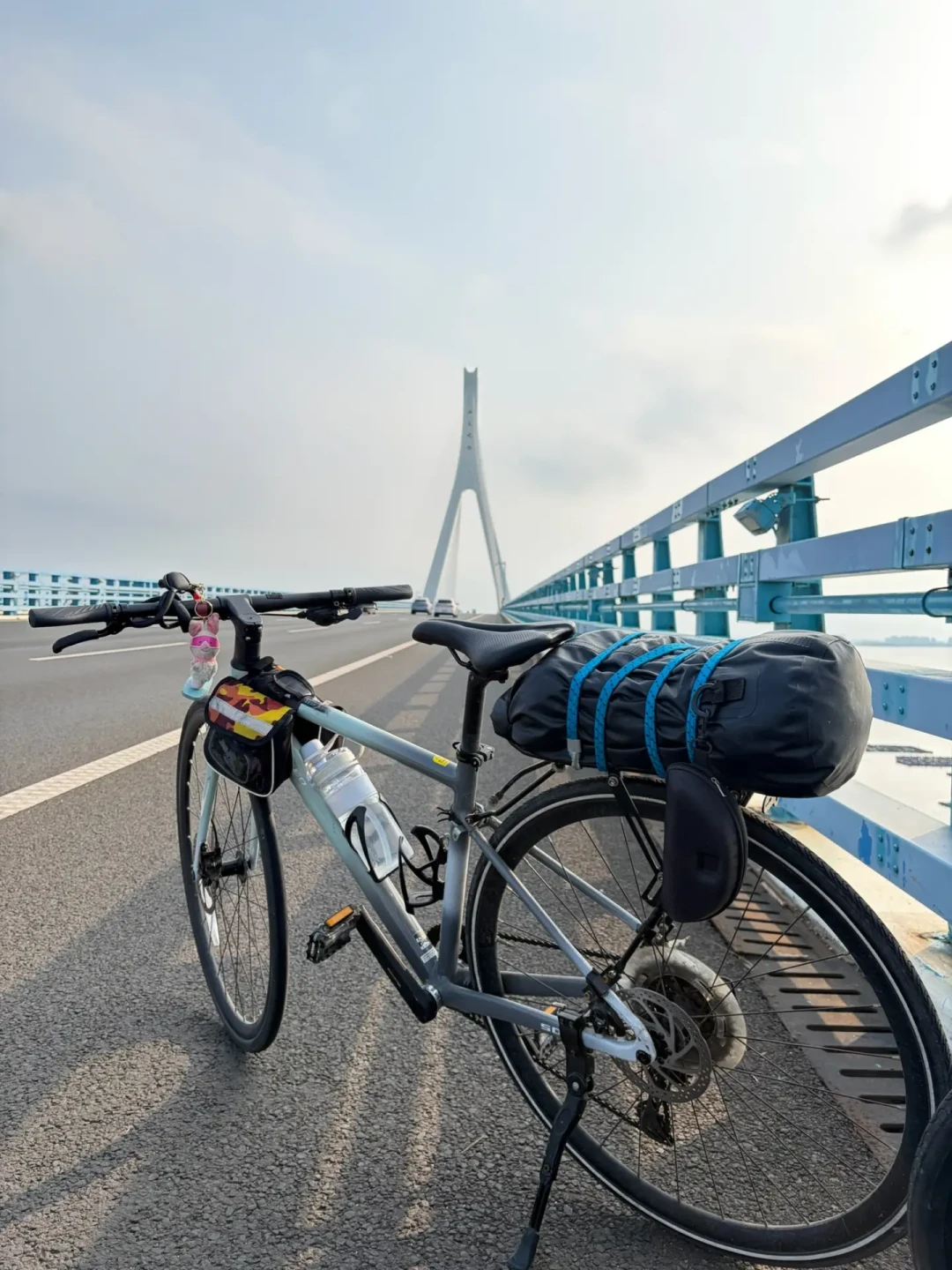 青海湖要带羽绒服,海南可能撞上台风:中秋+国庆这个窗口,bikepacking路线先按这3个问题选