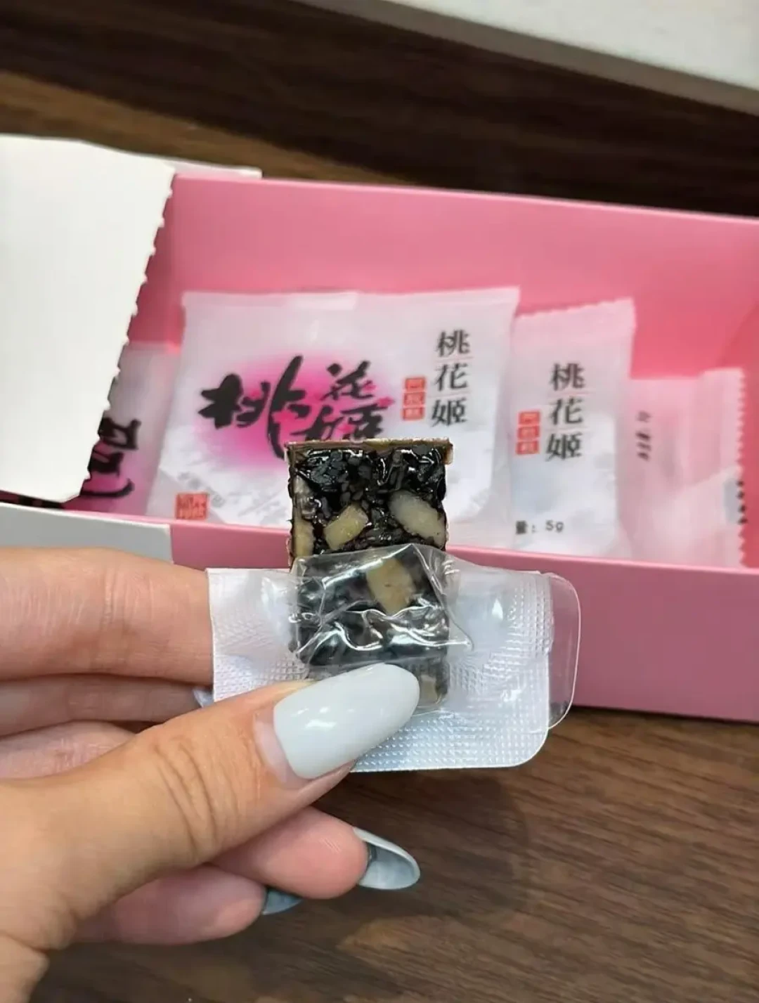 入秋第一锅阿胶糕:自己熬还是直接买?算完克价和含胶量再决定