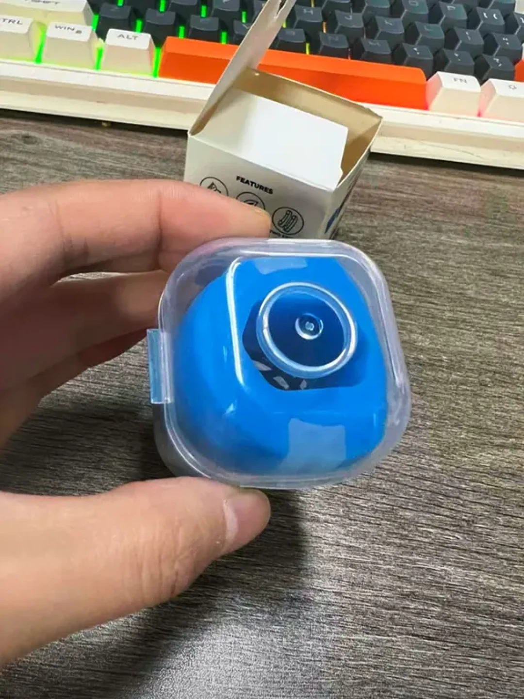蓝盈莹的「微笑唇」带火面部瑜伽:能练什么、不能练什么、别花什么钱
