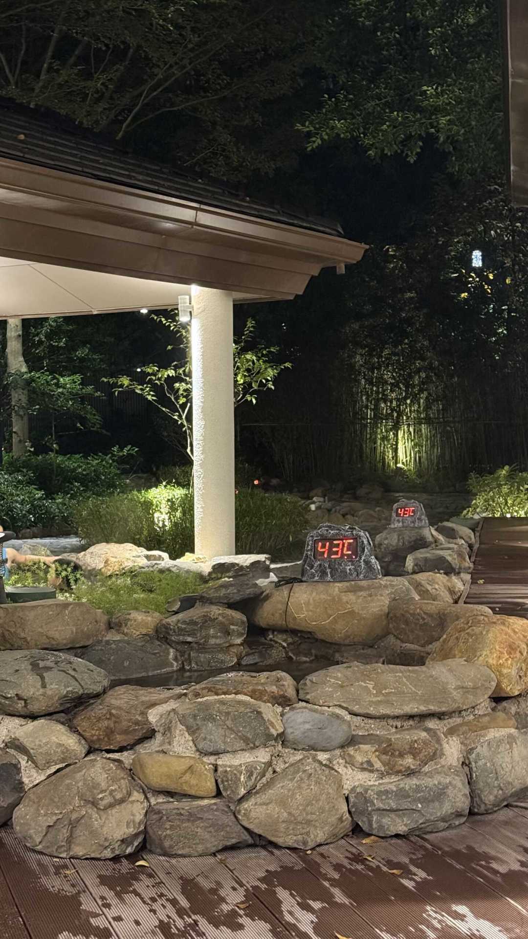 清远新世界999含早加温泉,该不该囤?翻了几十篇复住测评后,我想先说三句真话
