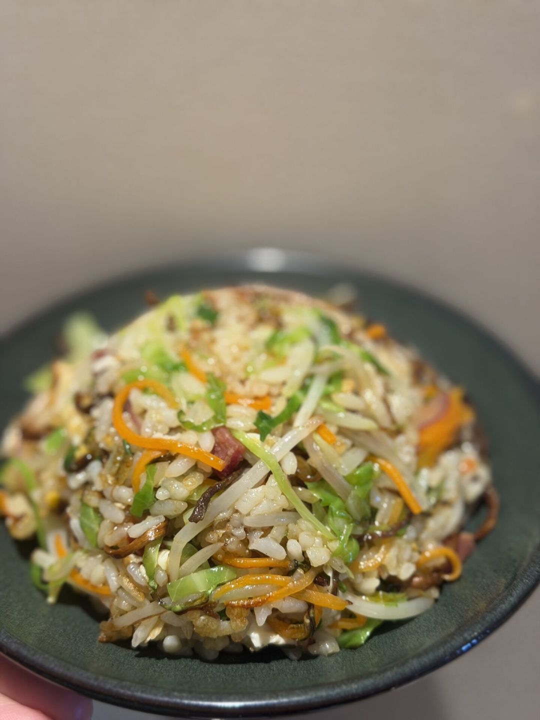 一朵小花 180 块、一顿饭 1000+,还被吐槽