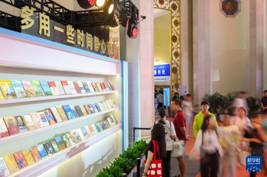 书展囤的历史哲学书,先别急着翻《纯粹理性批判》:入门先读哪本,一篇说清