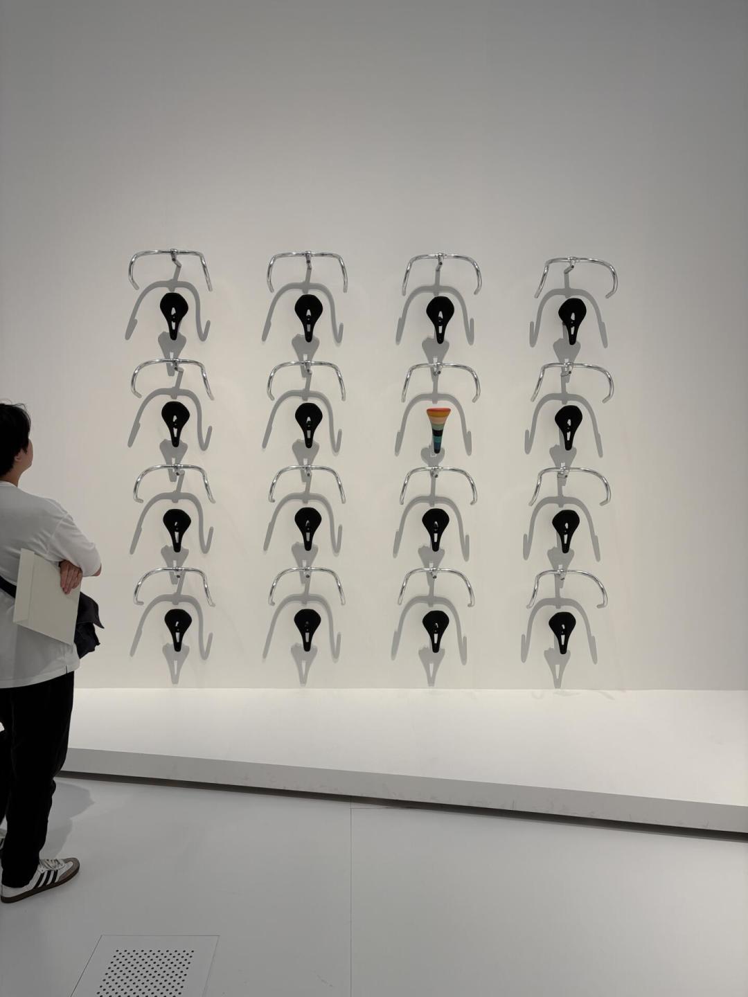 Paul Smith今年这么火，但别急着正价入手：袜子、钱包、日线、特卖的入门顺序一次说清