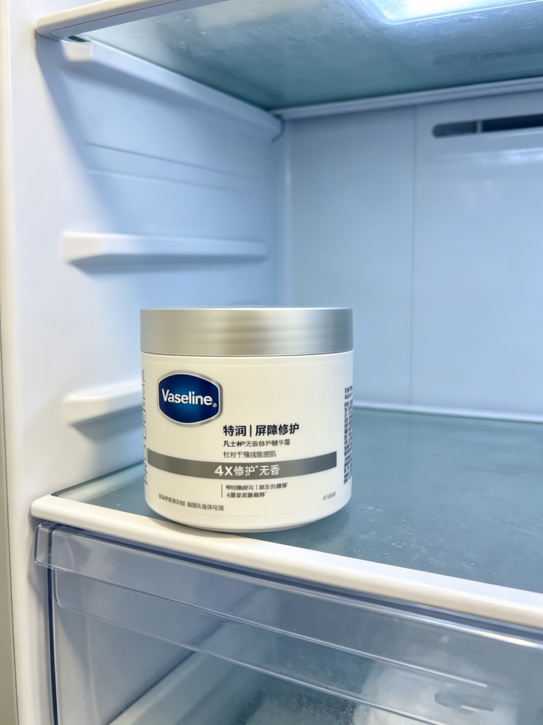 老爸评测剪开11瓶防晒喷雾,标注SPF50实测不到5?先别急着扔,看完这三件事再说
