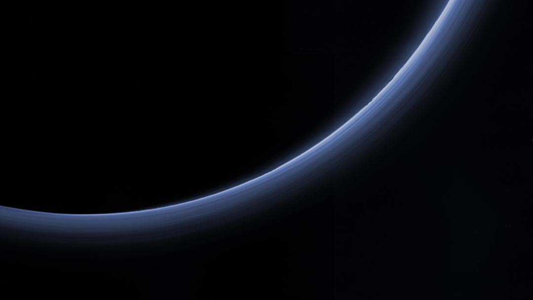 冥王星被