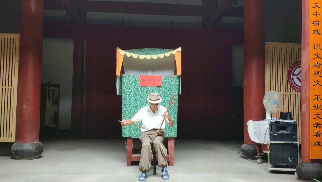 很多客家人自己都没听过:国家级非遗“客家古文”不是念文言文,而是藏在别人家办事现场的一门说书