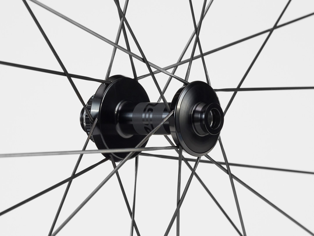 崔克车主升级 Bontrager 碳轮:掏钱之前,先搞清楚 RSL、Pro 和拆车轮的区别