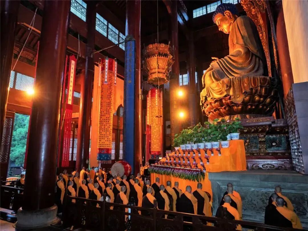 全网都在教“鬼月禁忌”,佛教却把七月十五叫“佛欢喜日”:盂兰盆节哪些值得做,哪些钱不必花