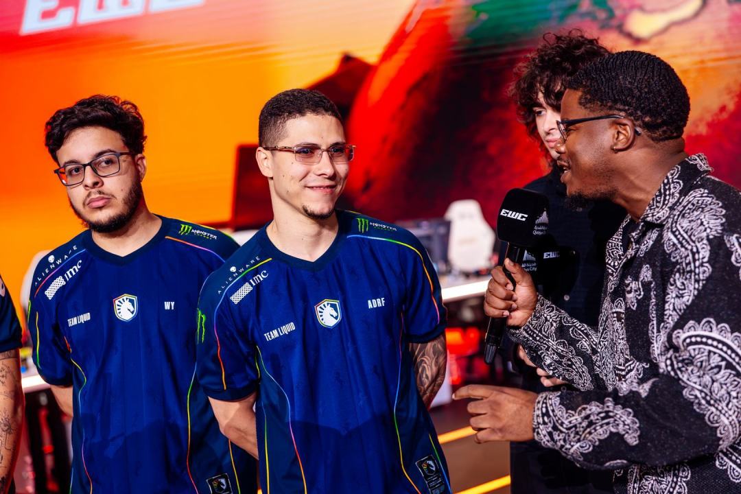 送卫冕冠军回家,自己倒在新王面前:Team Liquid 的 72 小时三线连战,下周还有一场输不起的比赛