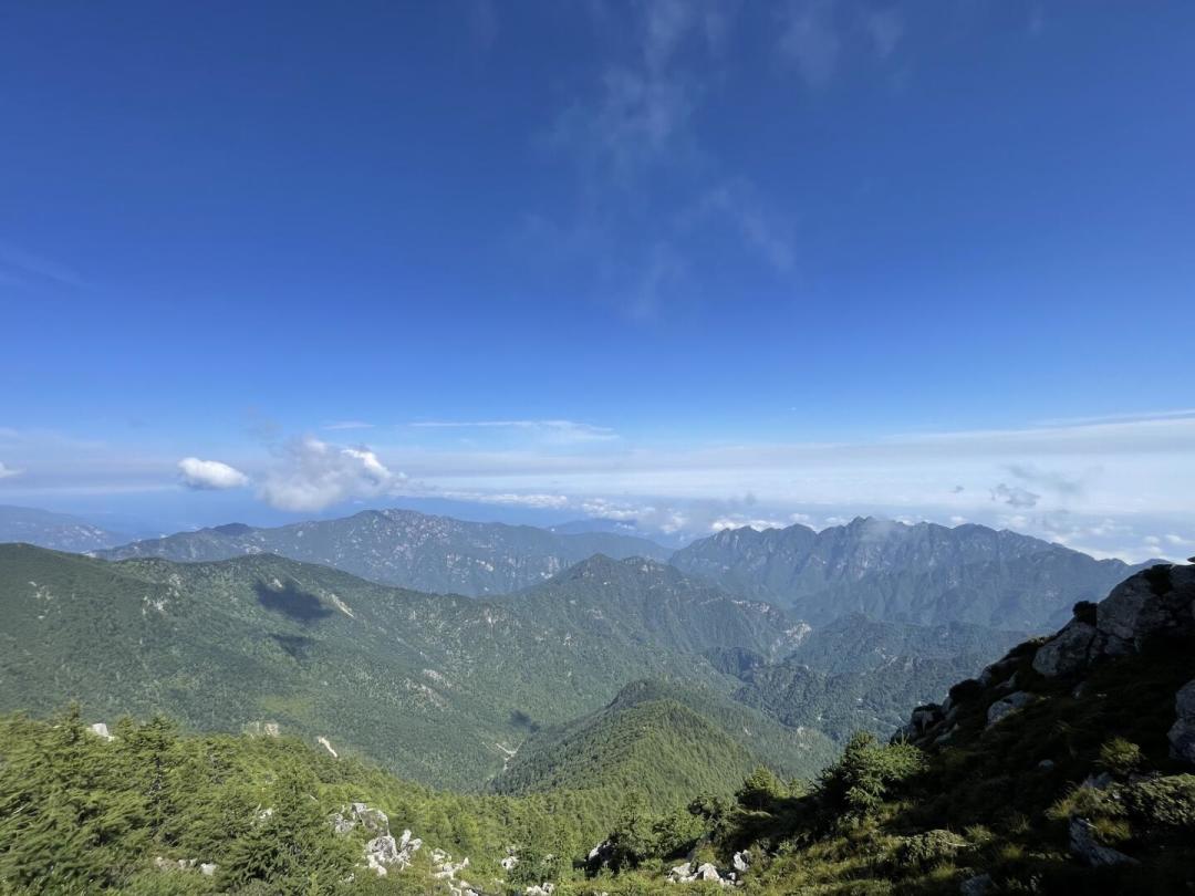 暑假结束前去太白山，先看这篇：景区目前只开放到海拔3511米的天圆地方
