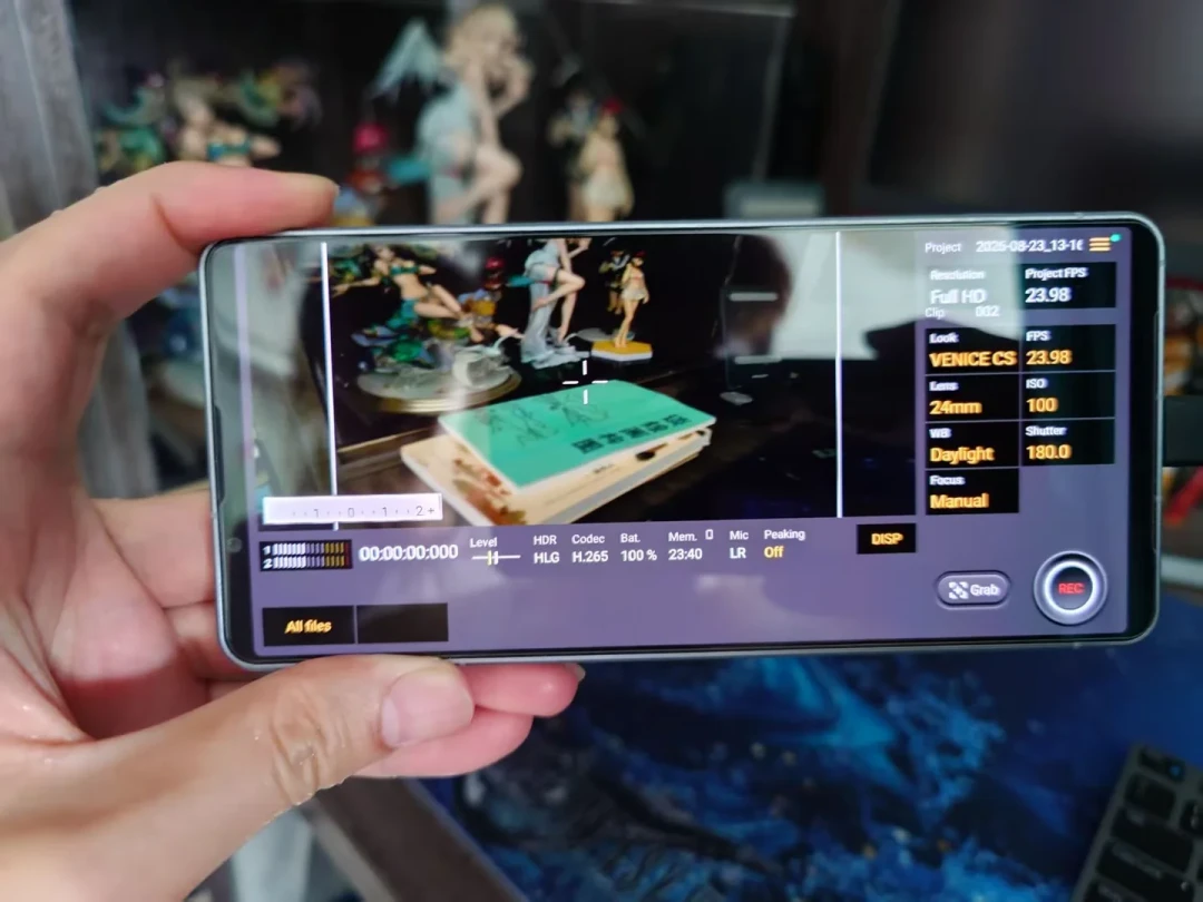 Xperia 1 VIII 水货降至9500元,索粉入手前先算清三笔账
