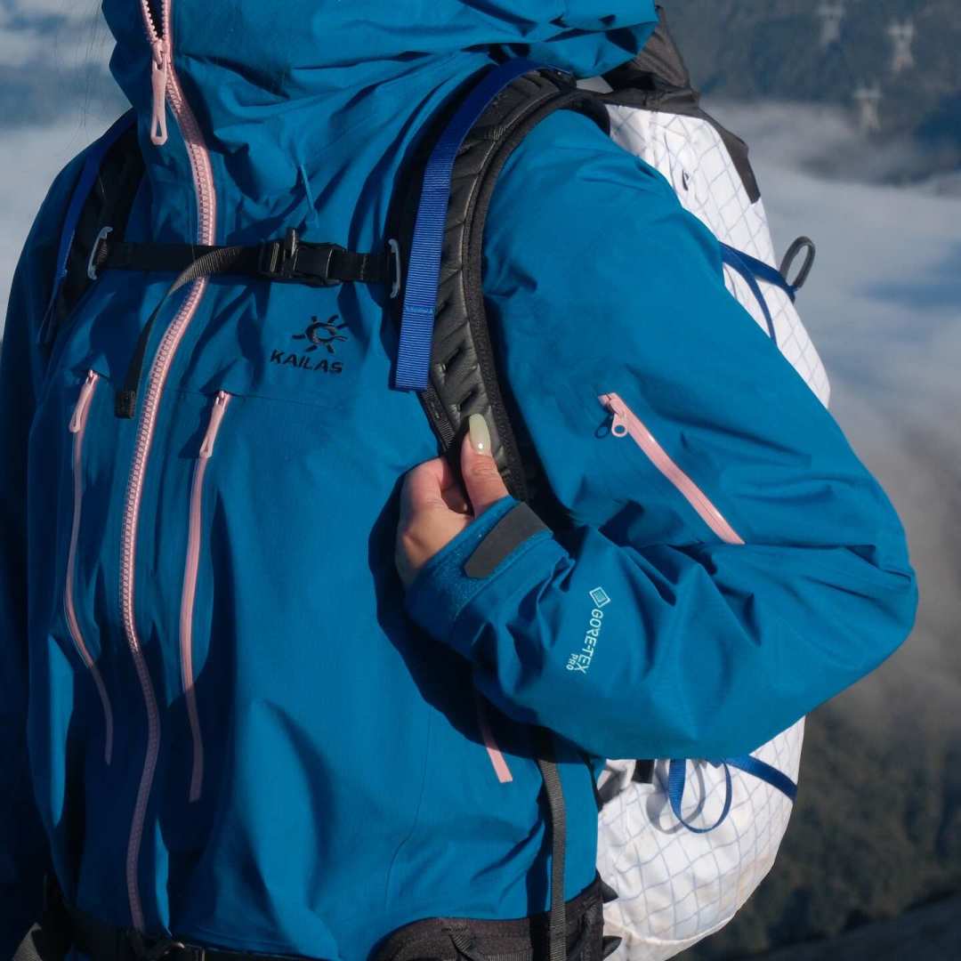 都叫GORE-TEX,为什么一件800一件8000?秋季进山前,把认标四步走一遍