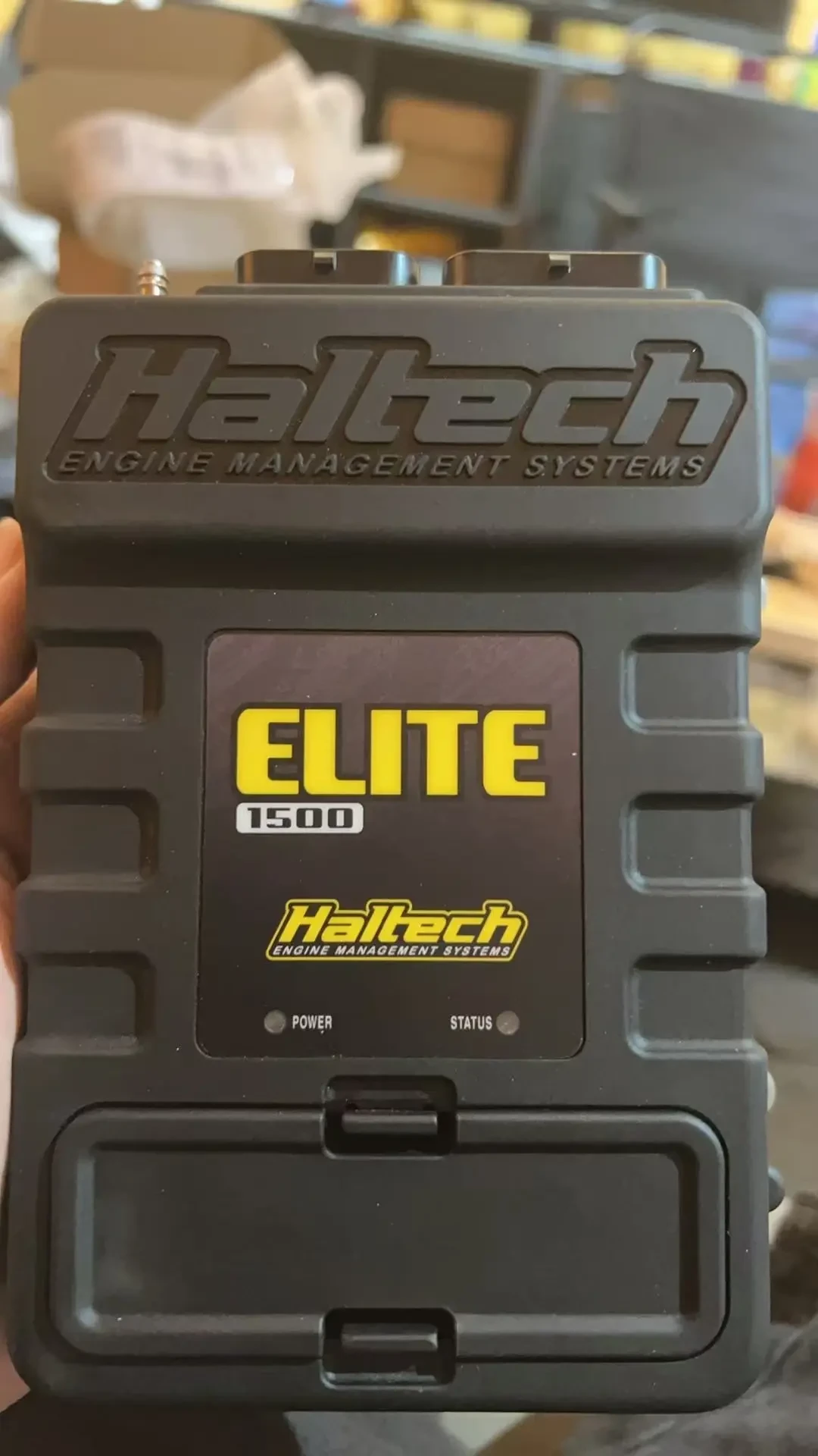 换了大尾牙时速表就开始撒谎:老JDM换仪表,为什么总绕不开Haltech