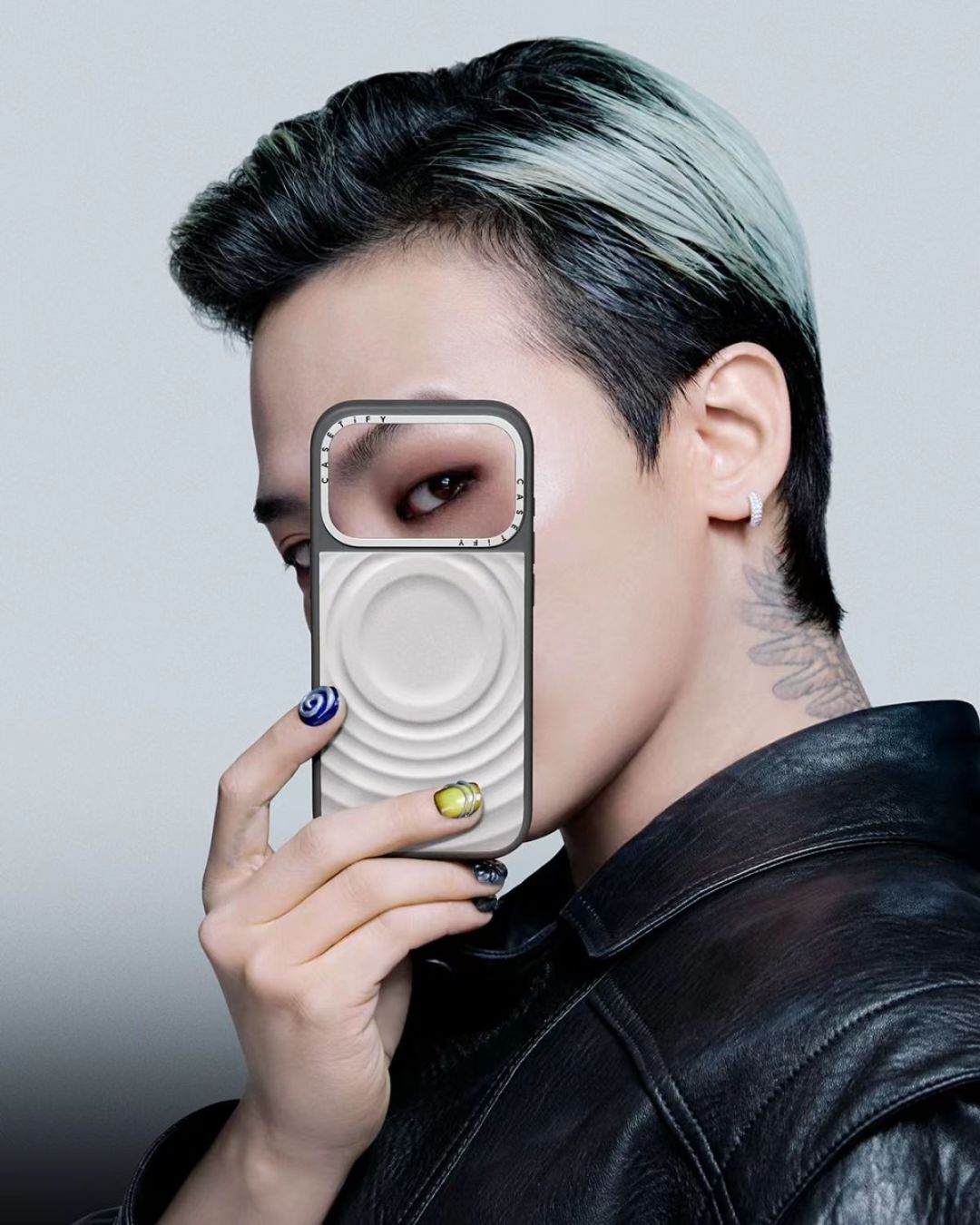 CASETiFY × 权志龙第二波联名8.27开卖:第一波金属波漾口碑两极,这波该冲还是该等