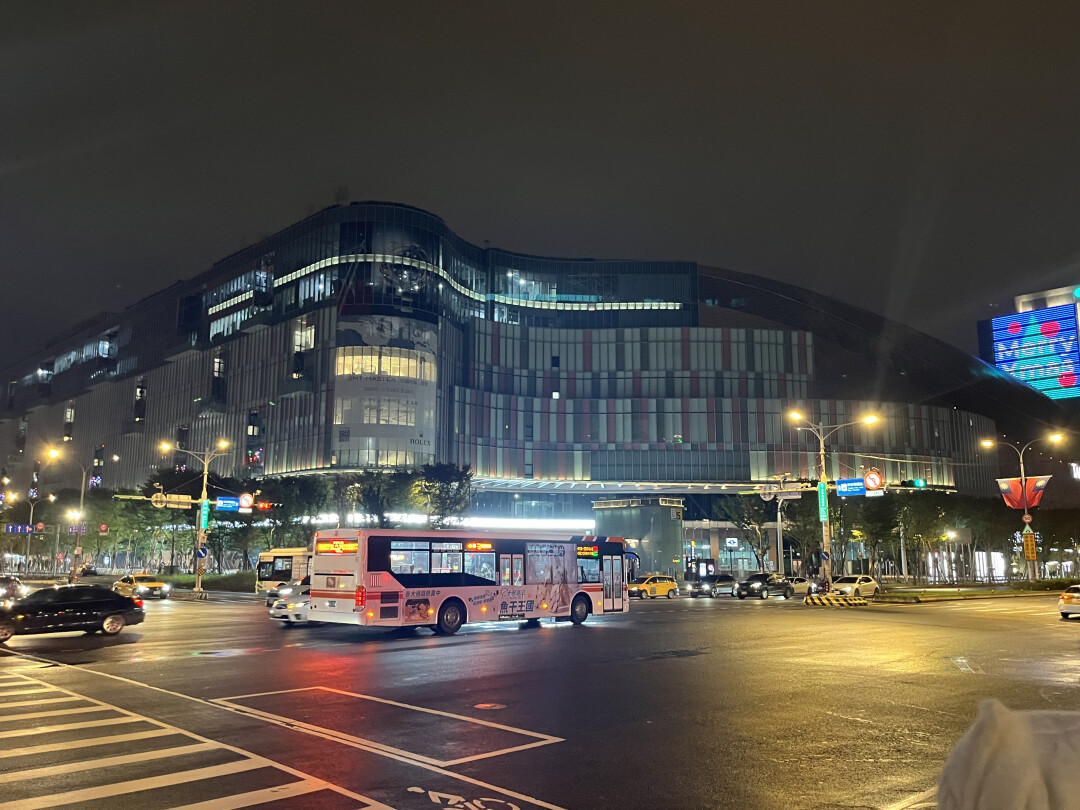 46岁的王建民又登板了,投出的是中职史上第一次“电子好球带挑战”