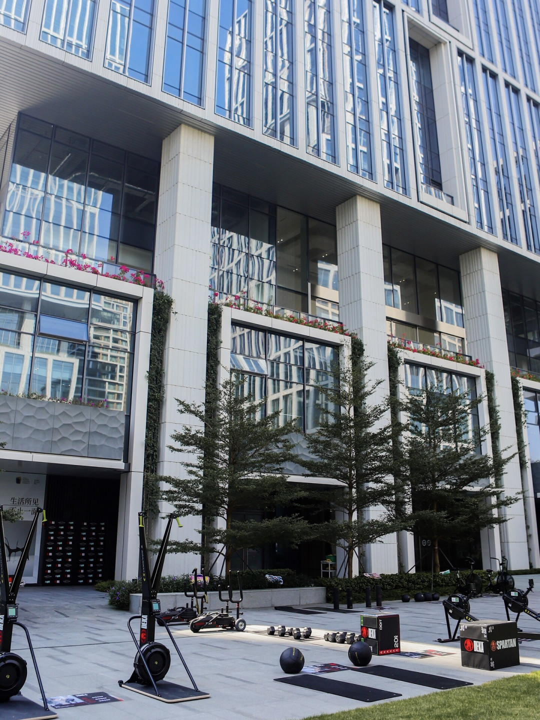 这周末,体能赛圈子被DEKA刷屏:首赛翻车实录、组别选择和备赛清单一篇看懂