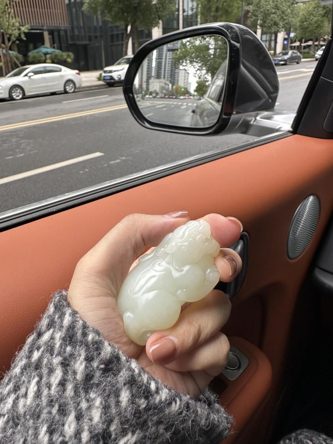 盘玉到底能不能把玉盘出变化？和田玉圈两派吵了很久，这次一次说透