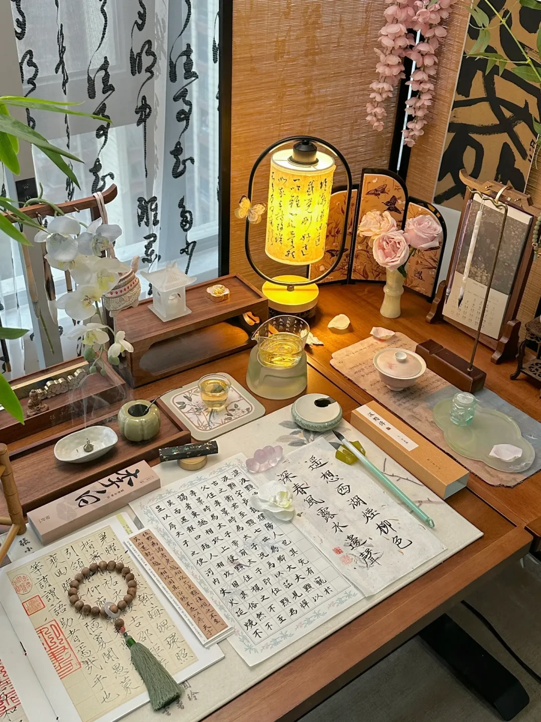 成年人自学毛笔书法,第一年到底花多少钱?装备、字帖、报班三条路线我算清了
