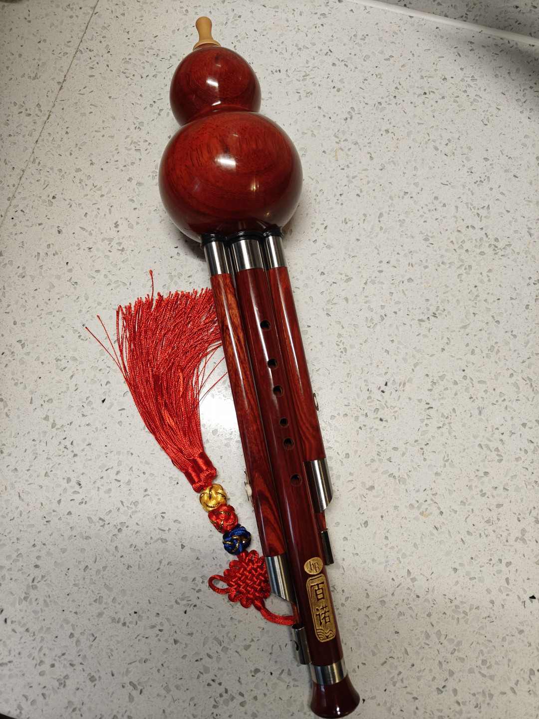 葫芦丝免费课都有486节了,为什么还有人学不会?多数人买错了调性、孔数和价位