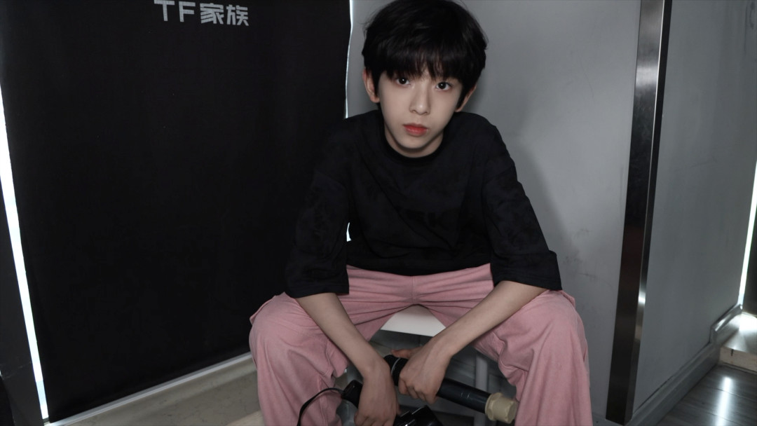 《我们的少年时代2》月底收官,八家粉丝都在吵“戏份”:陈浚铭的谢逸舟,最后这段怎么追