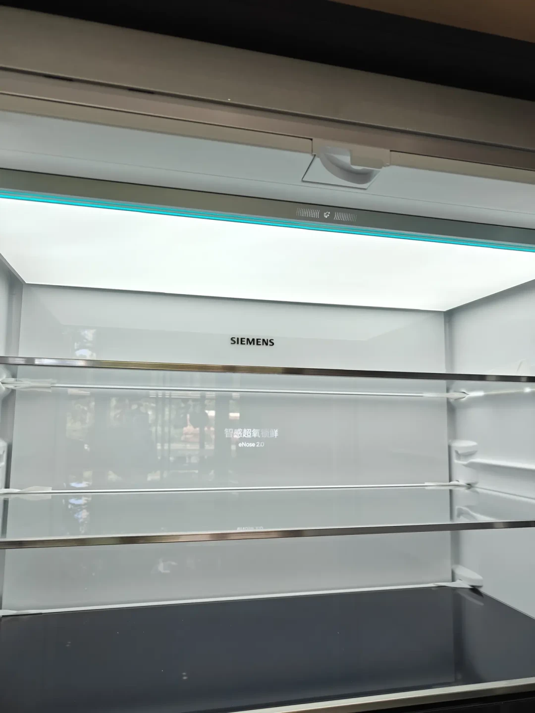 同样是西门子冰箱,6800的有超氧没零度保鲜:翻完20多条经销商和实购帖,交钱前先搞懂“零度、超氧、底部散热”三个词