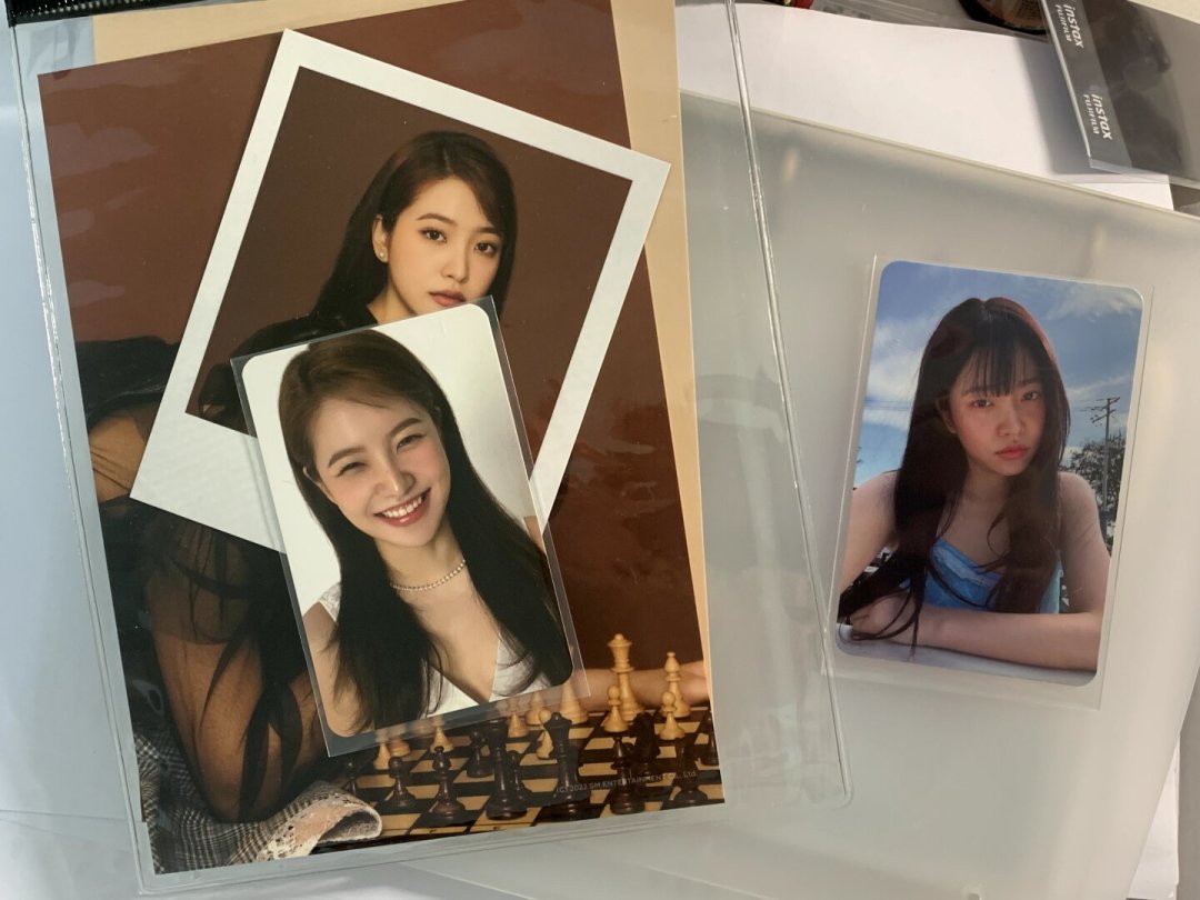 Red Velvet时隔2年2个月回归,现在补《Velvet Summer》来得及:专辑、小卡、星光卡的账都算好了