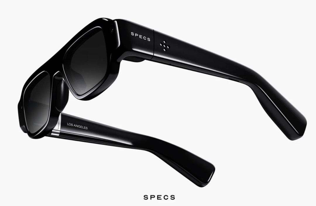 Snap Specs 卖 2195 美元，CEO 都说要降价：今秋发货，值得等吗