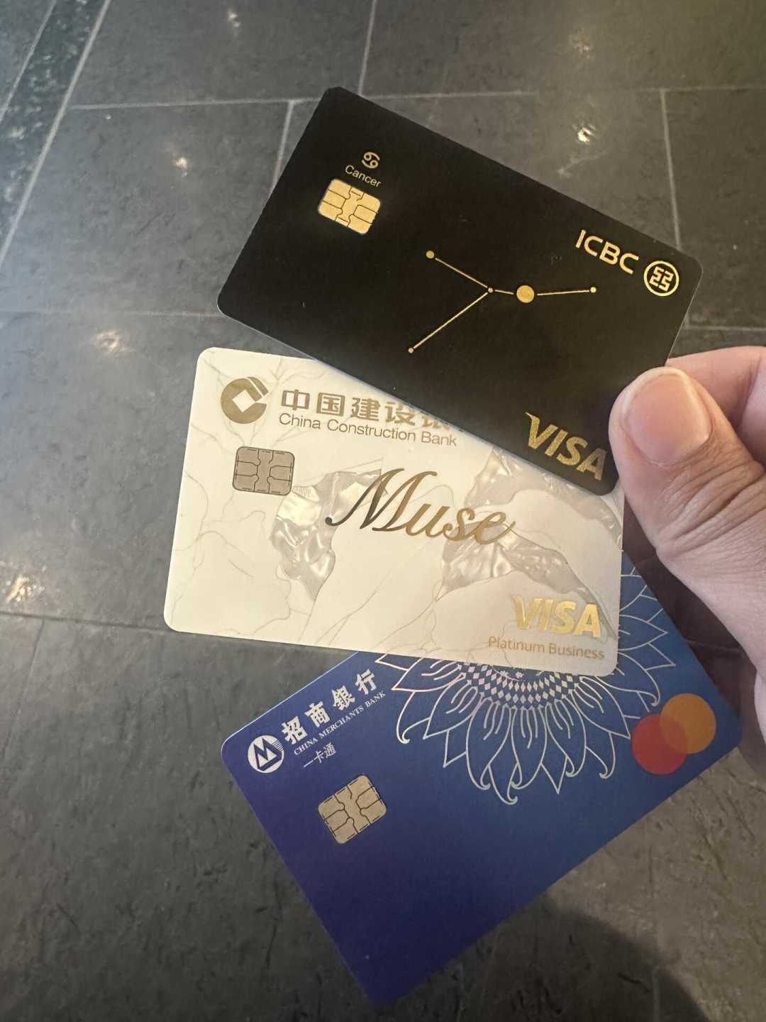 境外刷Visa被拒,多半不是卡坏了:翻完最近的20多篇拒刷实录,原因就5类,有几类在App里根本查不到