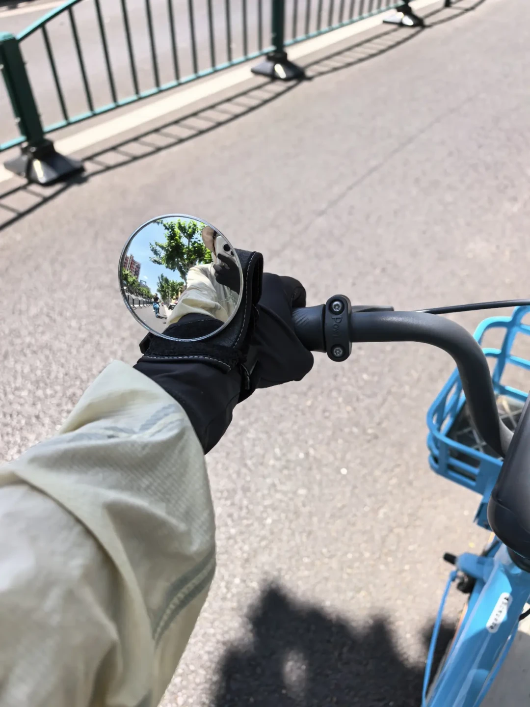 杨公堤撞车视频108万播放：交警判机动车全责，但公路车骑友该记住的不是路权