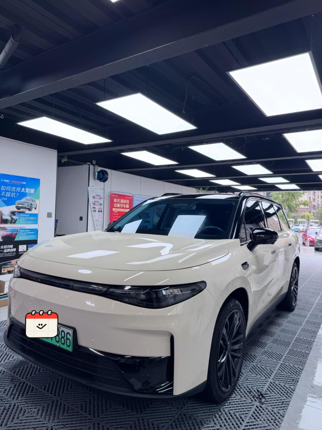 零跑半年赚了2.08亿,但一台车只赚500多块:把这份财报拆成三笔账,现在下单还是接着等降价,清楚了