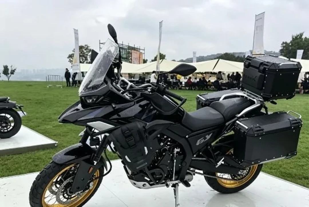 春风V4领衔、宝马F450GS国内首秀：重庆摩博会还有不到一个月，这几台新车值得专门跑一趟吗