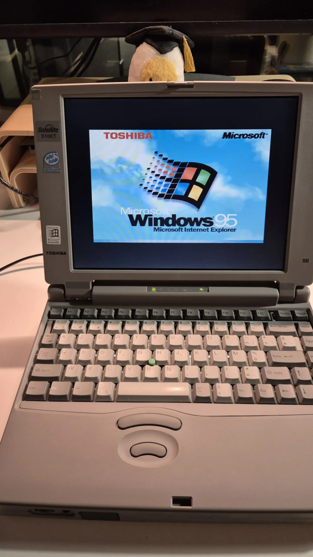 Windows 95 今天31岁:为它花钱的,多是没用过它的人