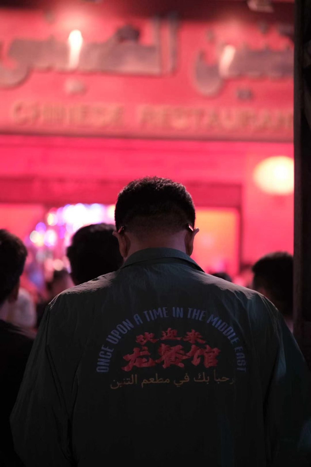 《欢迎来龙餐馆》13天票房破15亿:豆瓣8.6还在涨,但这3类人别急着买票