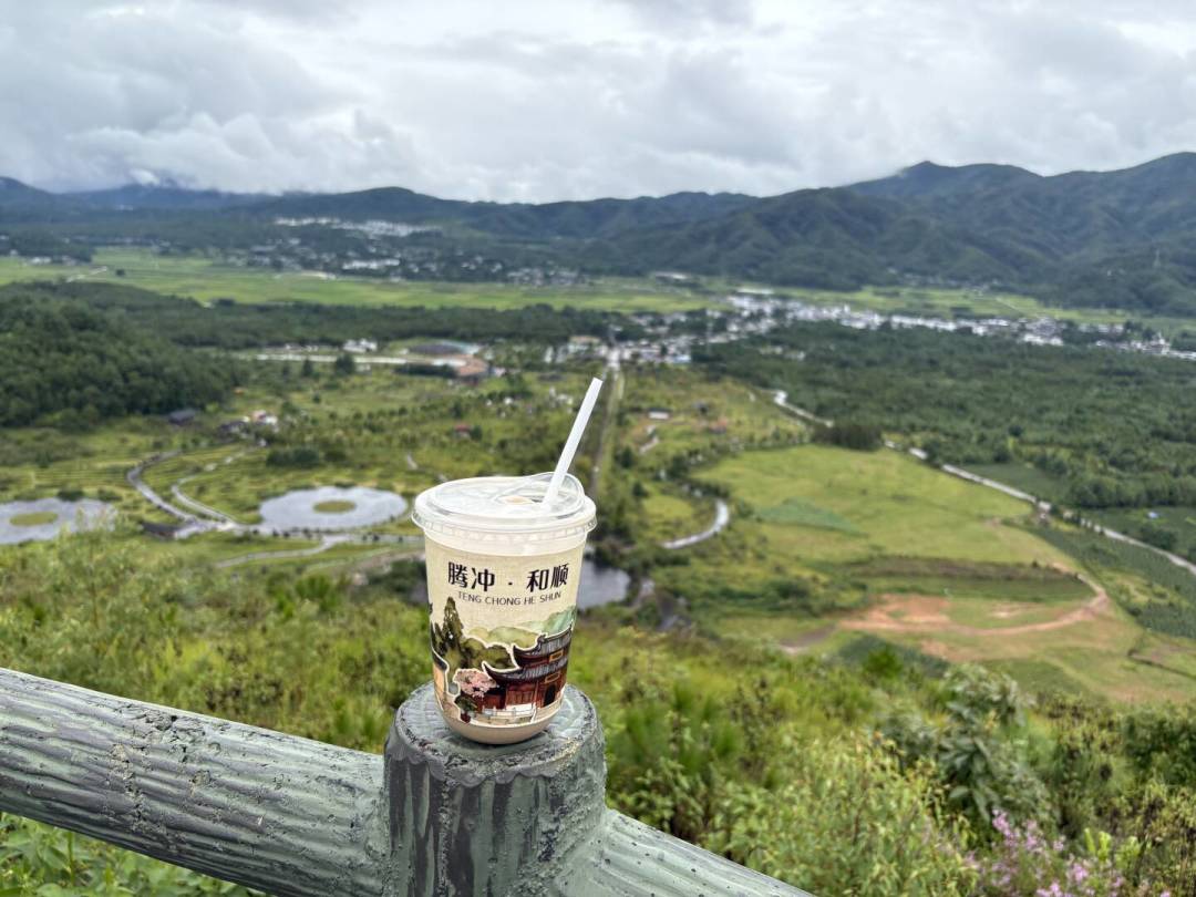 卖豌豆粉的阿嬷终于不用排队了:暑假收尾,这5座古镇进入一年里的