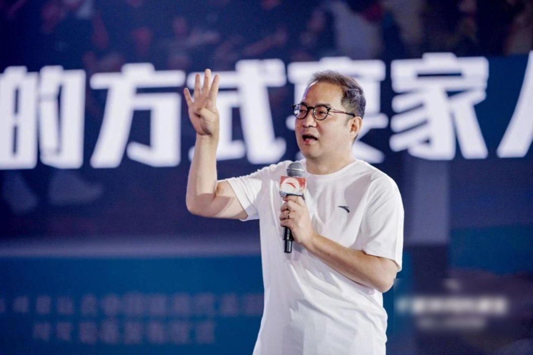 把始祖鸟做火的徐阳走了：不用恐慌性买鸟，但这三个信号值得盯着