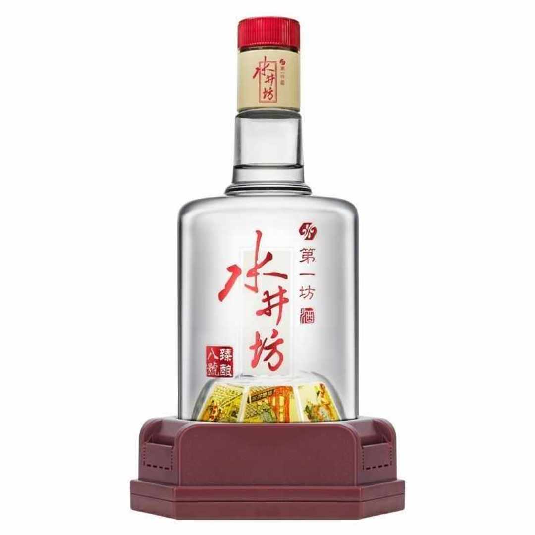 臻酿八号跌到200多,正好撞进天之蓝的地盘:九十月宴席桌上摆哪瓶?