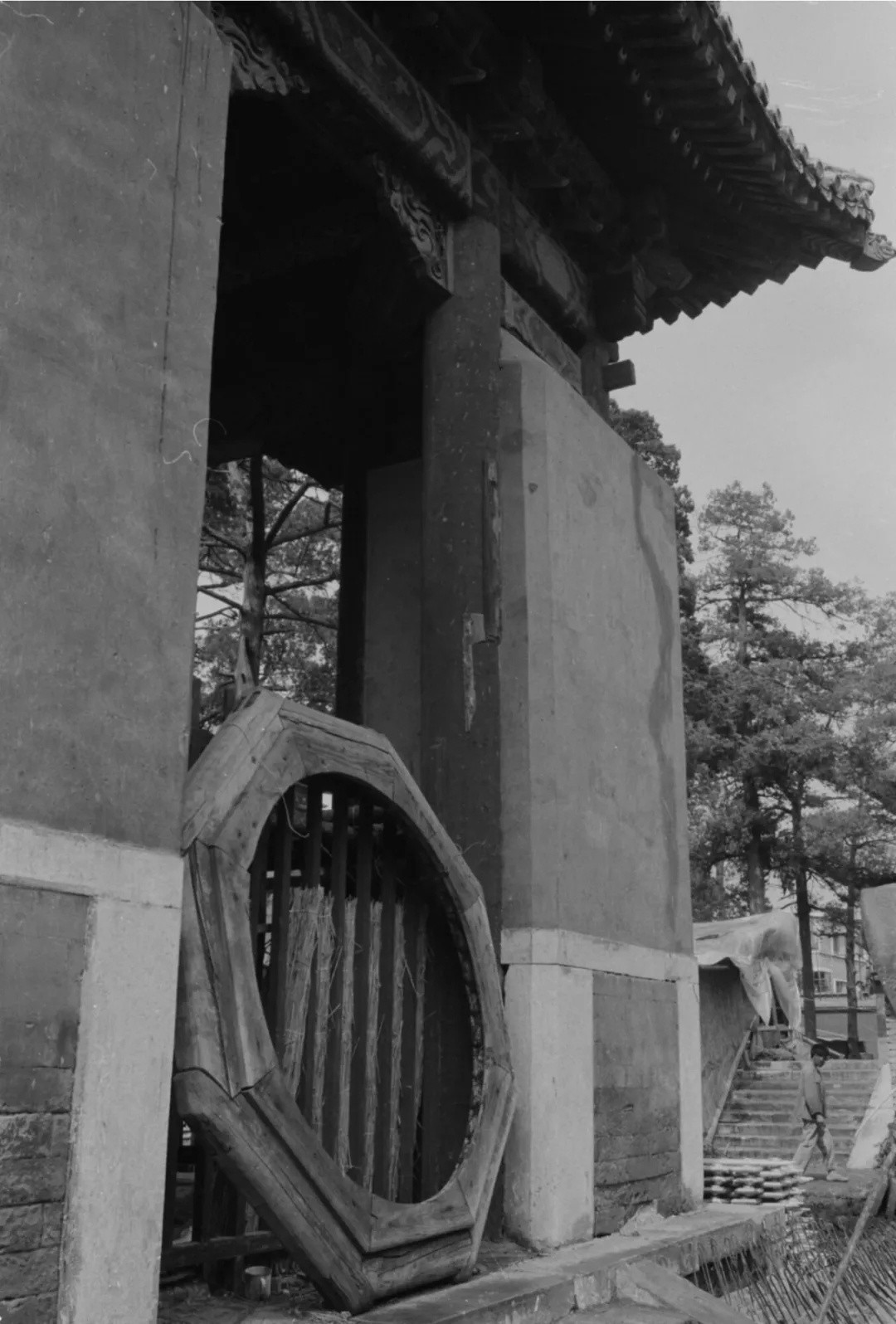 从厕所垫脚到镇馆之宝,天宫藻井等了27年的这场“自我介绍”