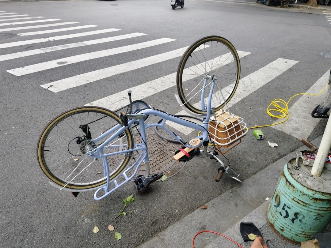 换个内胎收你50?翻完全网十几条真实修车记录:车店三种坑,最狠的不是宰价