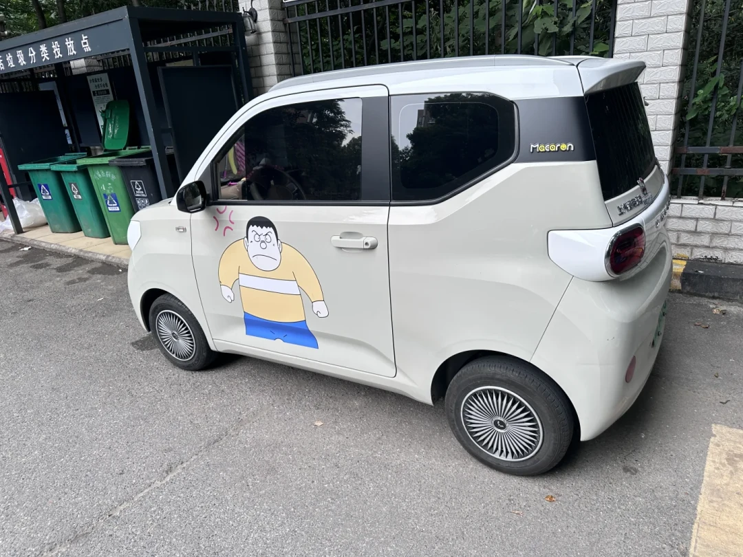 宏光MINIEV新车月销跌四成,二手车源反而变多了:1-3万想收一台,先看四代行情表和4个必查项