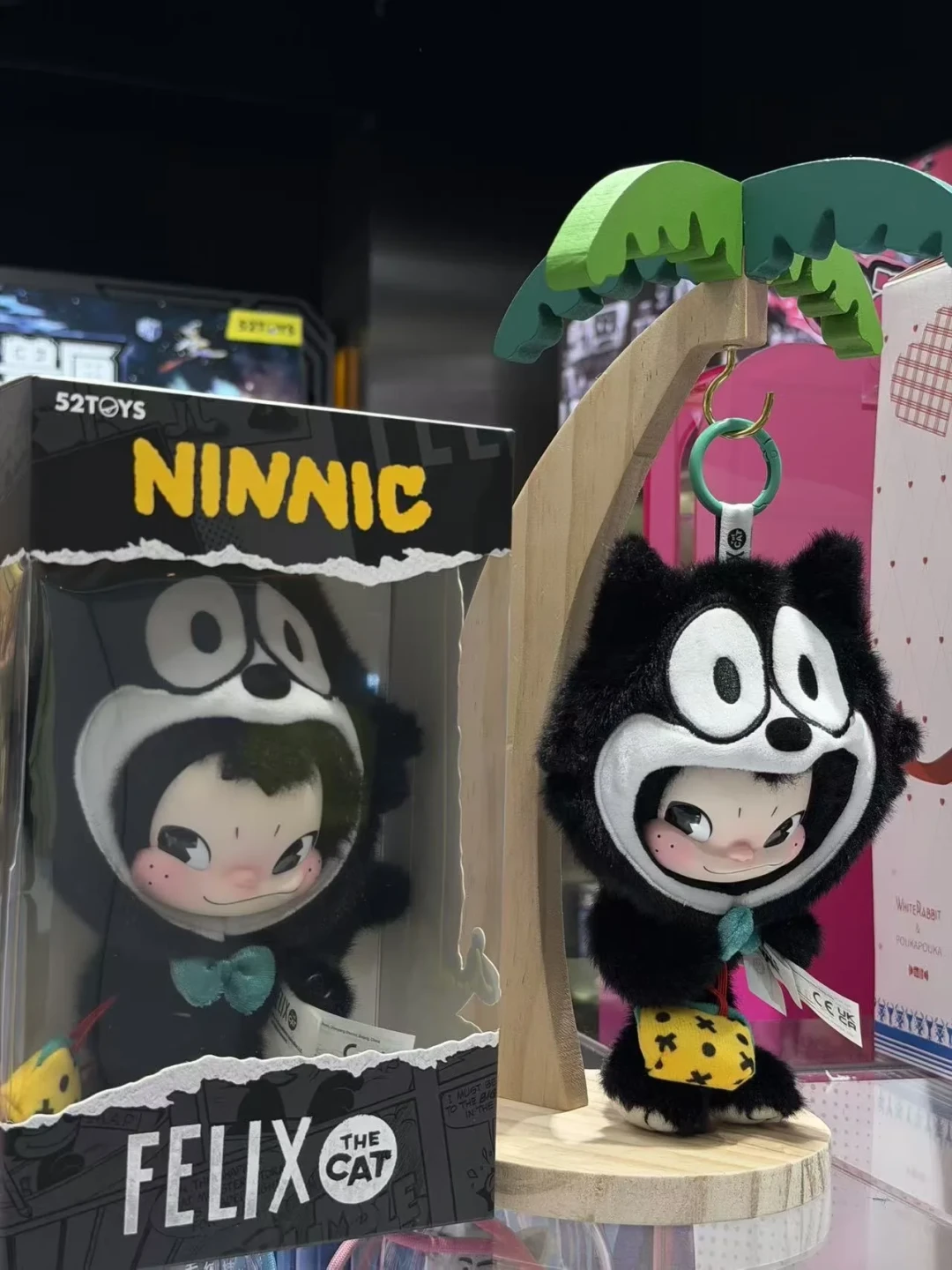 菲力猫不是迪士尼的,还比米奇大9岁:52TOYS这枚129元联名挂件,包挂党先看这3点再花钱