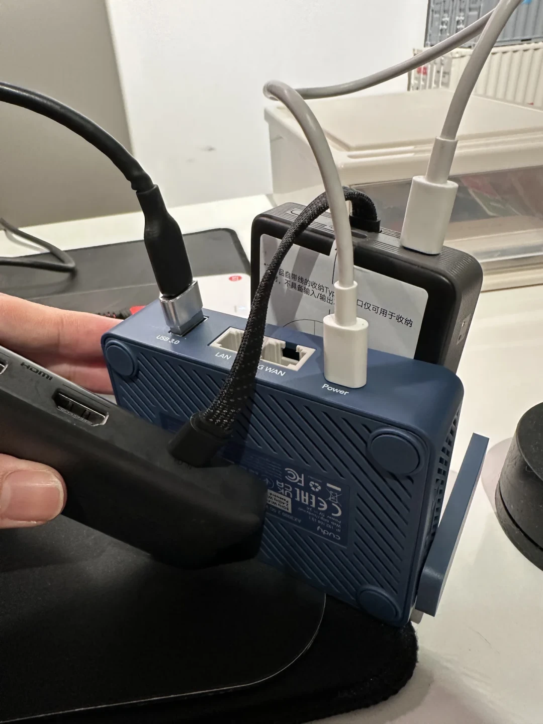 随身WiFi插进刷机路由器,就成了