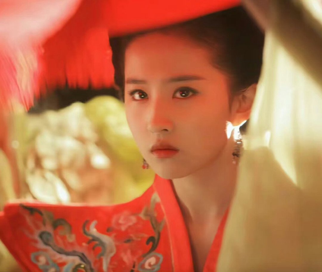投资方嫌刘亦菲演小龙女“没流量”,张纪中力排众议:20年后,答案出来了