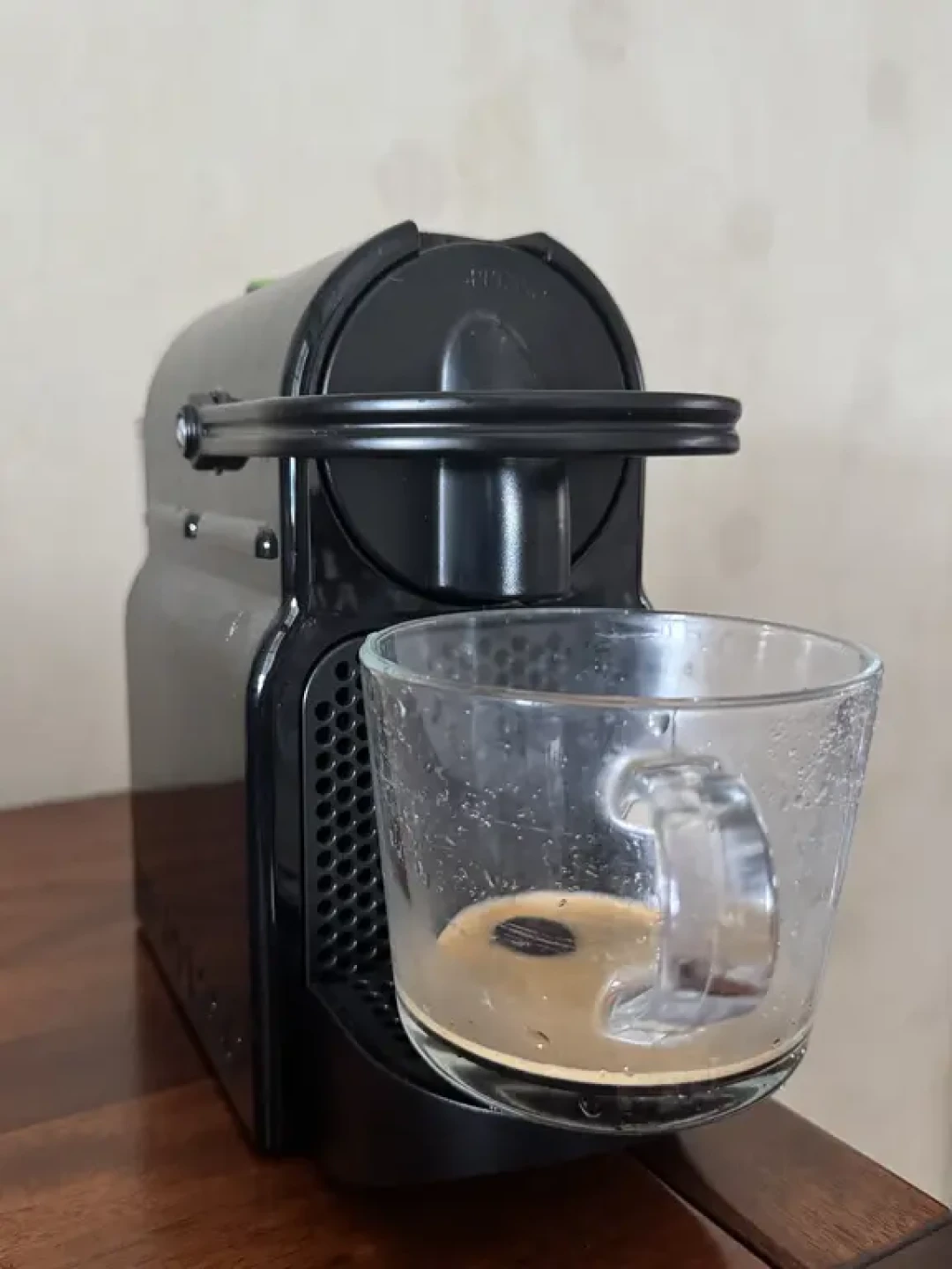 原来Nespresso的出液量是能调的：恢复出厂、自定义杯量、双击浓缩，两套系统一次讲清