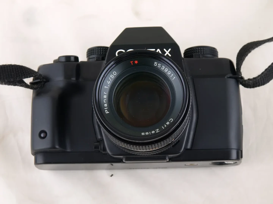 同一支蔡司50/1.4，有人2000块出让，有人挂9999：2026年康泰时CY二手行情，哪里值得买、哪里是智商税