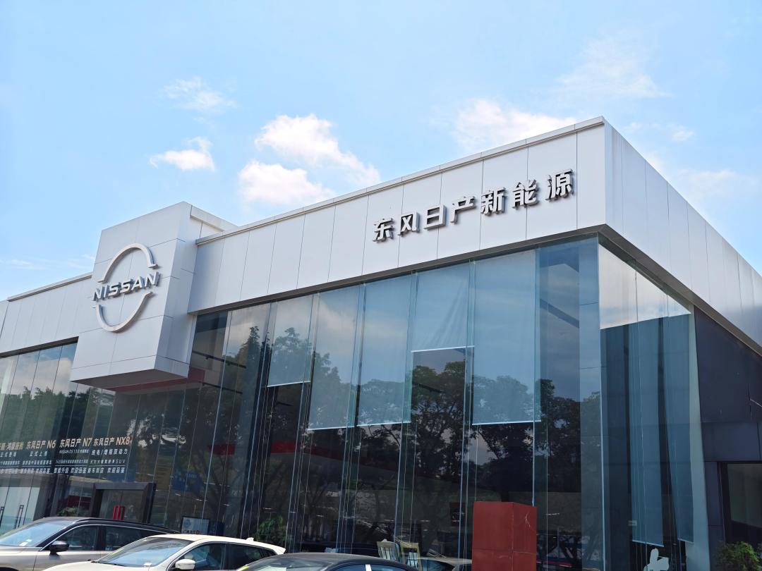 奔驰一句“框出来的,是车”刷屏:速成车全网喊打却没人点名,买车前先算清这三笔账