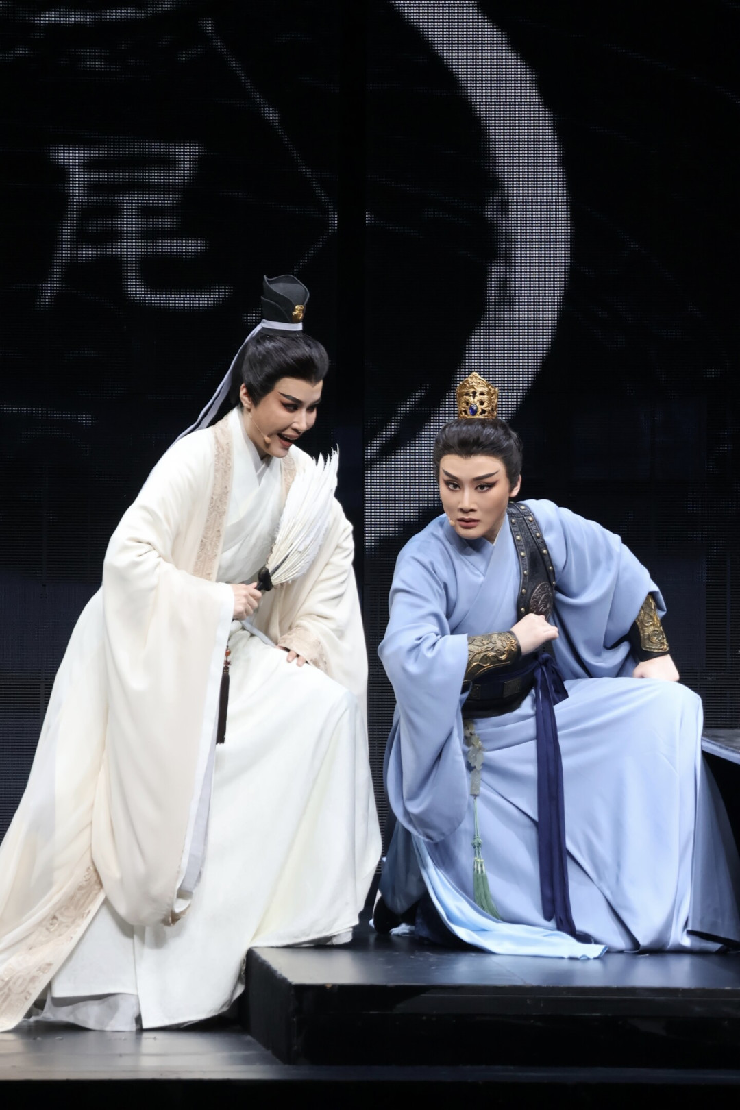 最后一场明天,票价100元起:这部诸葛亮当男主角的越剧,值得去剧场吗?