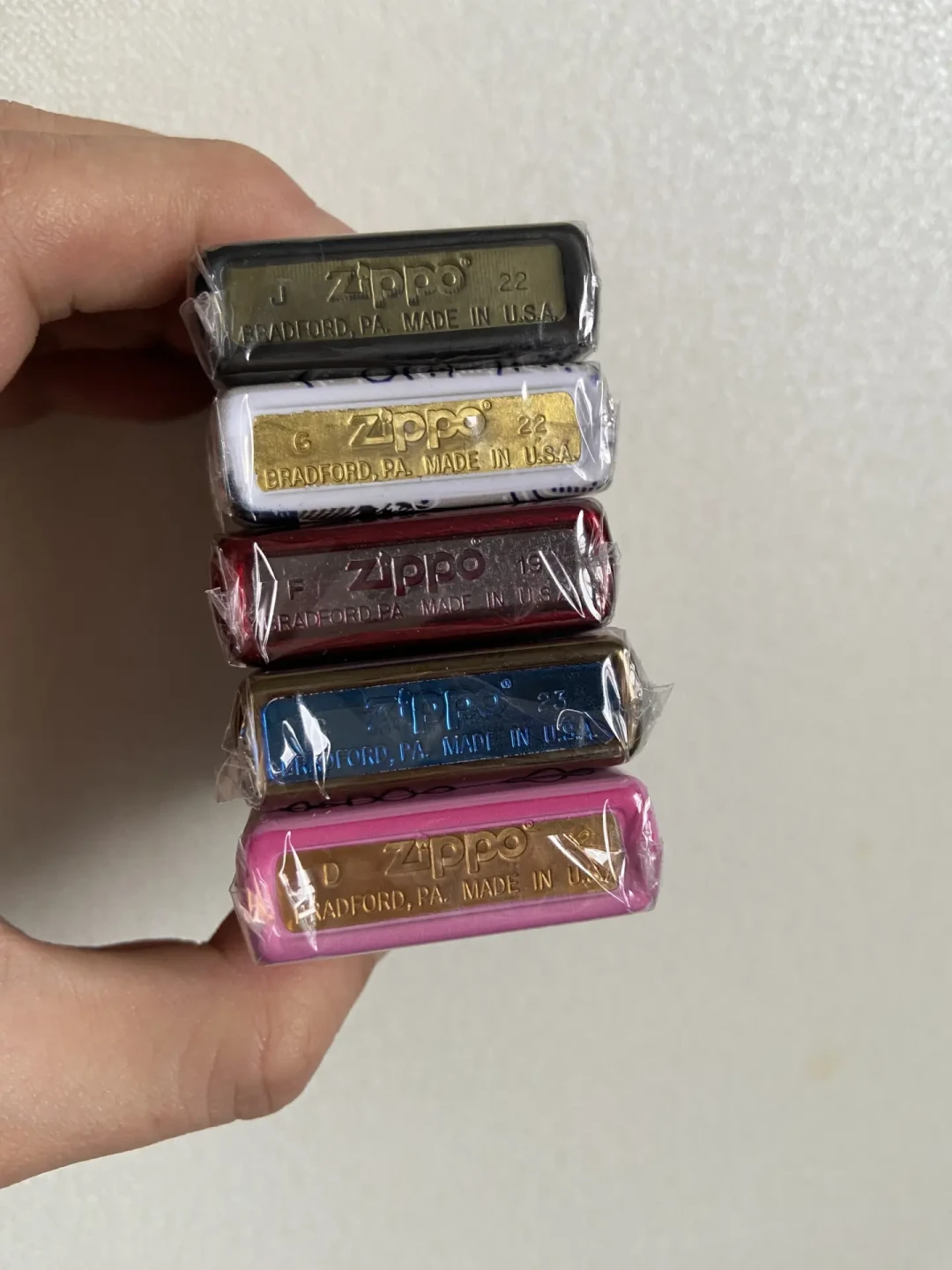 抽屉里的Zippo,能卖多少钱?翻完这个月的回血帖和回收报价,我把定价逻辑理成了两条线