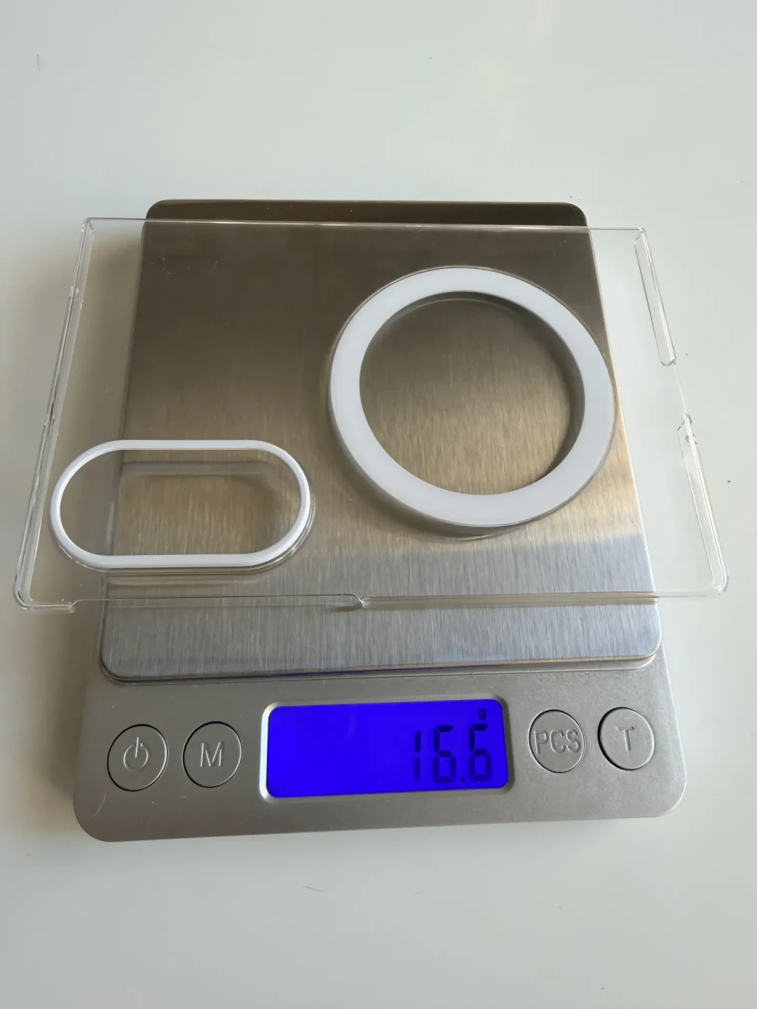 Z Fold8到手,第一枚壳卡在PITAKA:没中轴、边角割手、实物色差,看完两边的帖子再说这300多花不花